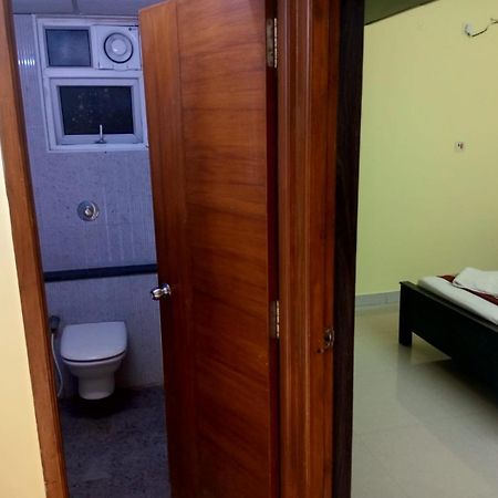 The Posh Residency, Ecr Bed & Breakfast Chennai Dış mekan fotoğraf