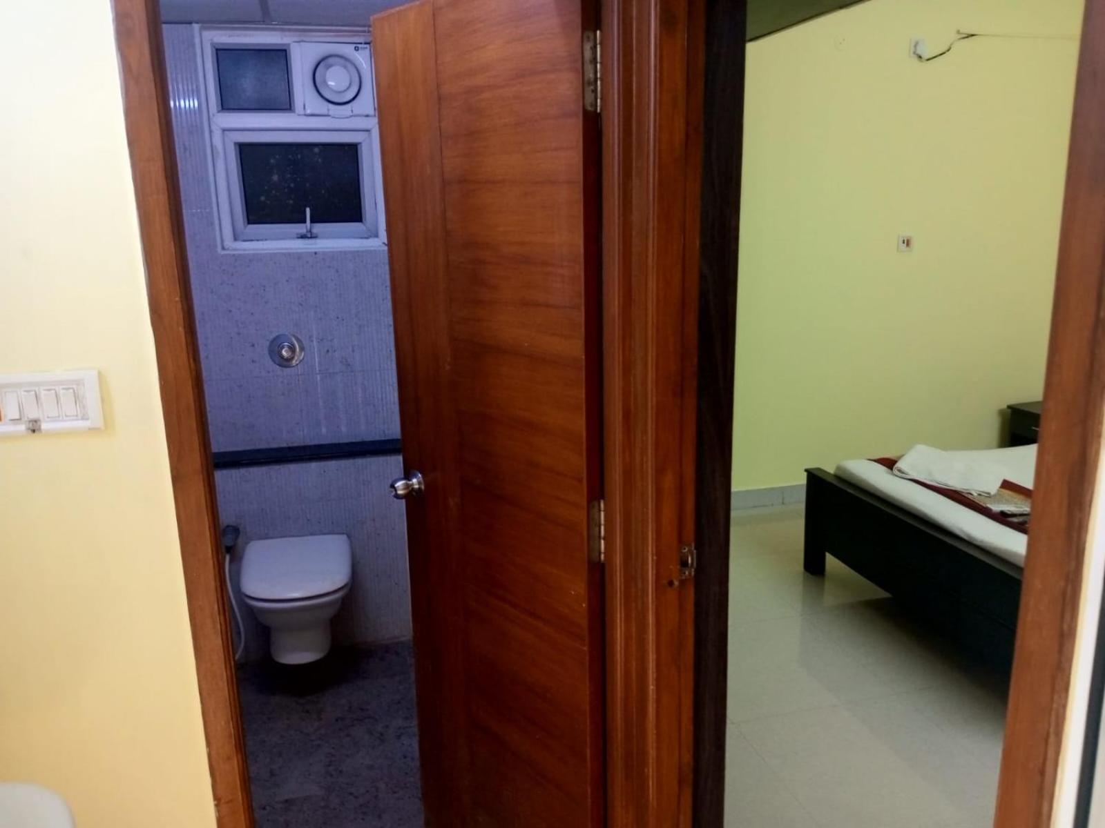 The Posh Residency, Ecr Bed & Breakfast Chennai Dış mekan fotoğraf