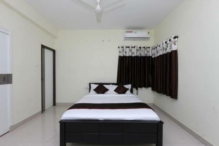 The Posh Residency, Ecr Bed & Breakfast Chennai Dış mekan fotoğraf
